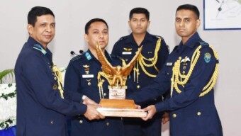 বাংলাদেশ বিমান বাহিনী ফ্লাইং ইন্সট্রাক্টরস্ কোর্স এর সনদপত্র বিতরণ অনুষ্ঠিত