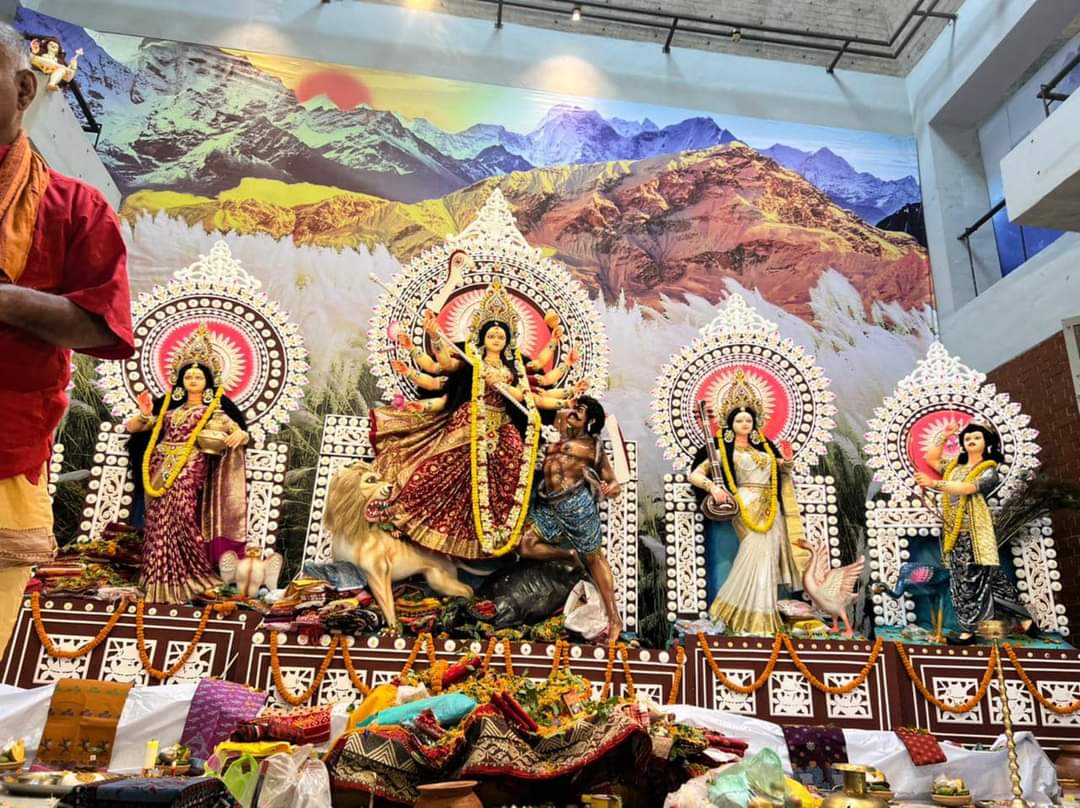 মা দুর্গার সবচেয়ে প্রিয় ৪ ধরনের রাশি,সারা বছর দেবীর আশীর্বাদ পান কারা?