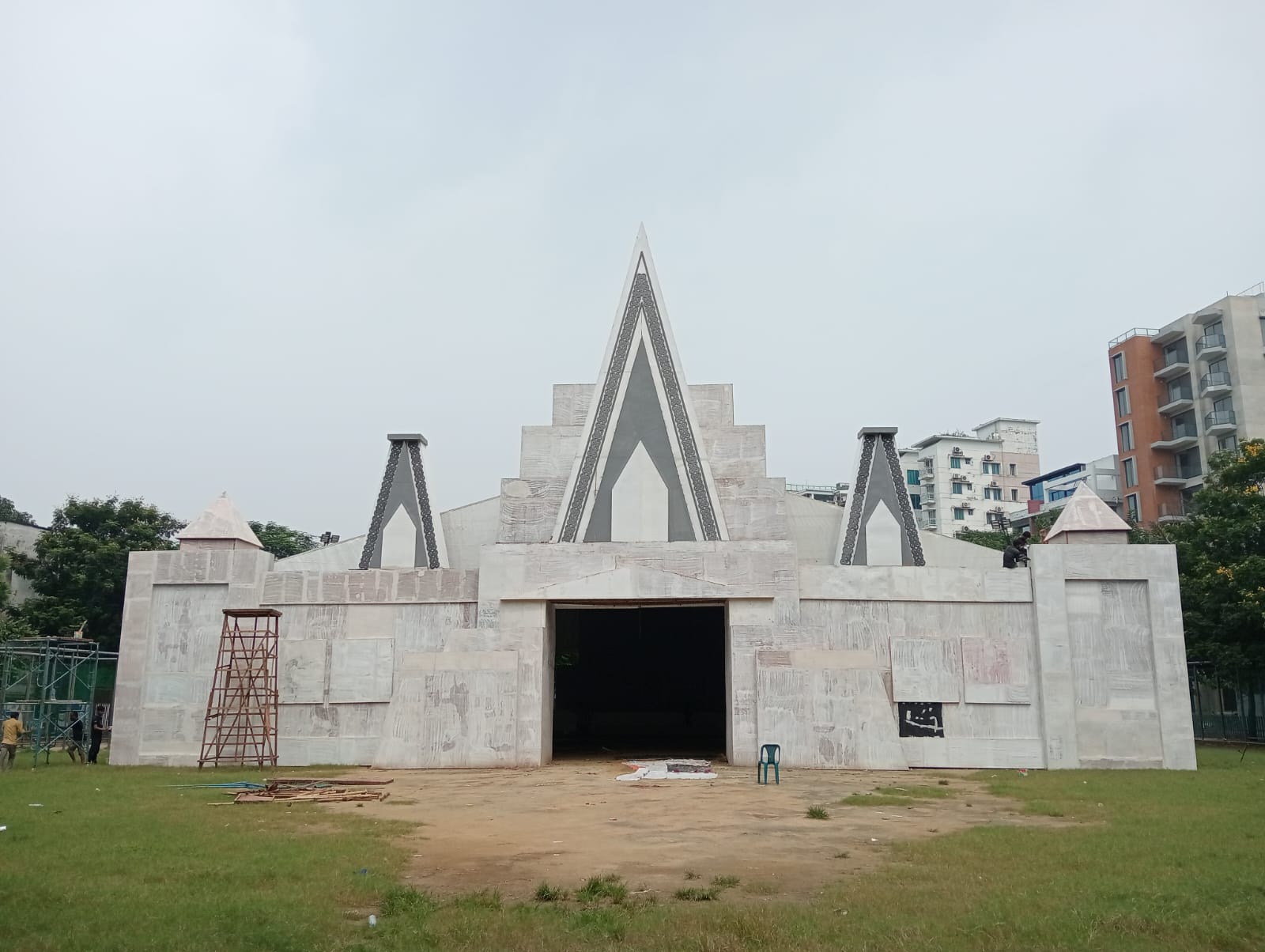 গুলশান বনানীর পূজায় প্রতিবছর রাষ্ট্রপতি,বিভিন্ন দেশের রাষ্ট্রদূত,সাংসদ,উপদেষ্টা,অধ্যক্ষ, সিটি-মেয়র, কাউন্সিলর আসতেন, এবারও তাঁদের আগমন হবে, আশাবাদী পূজা কমিটি