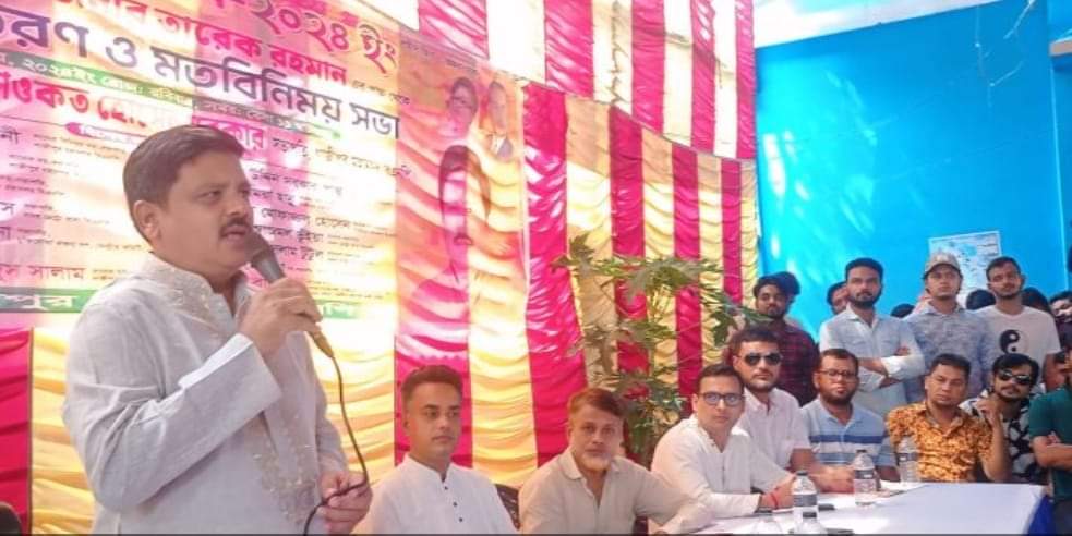 গাজীপুরে হিন্দু সম্প্রদায়ের দুর্গাপূজা উপলক্ষে বিএনপির আর্থিক সহায়তা প্রদান