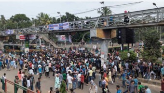 রাজধানীর সায়েন্সল্যাবে ৭ কলেজ শিক্ষার্থীদের অবরোধ, যান চলাচল বন্ধ