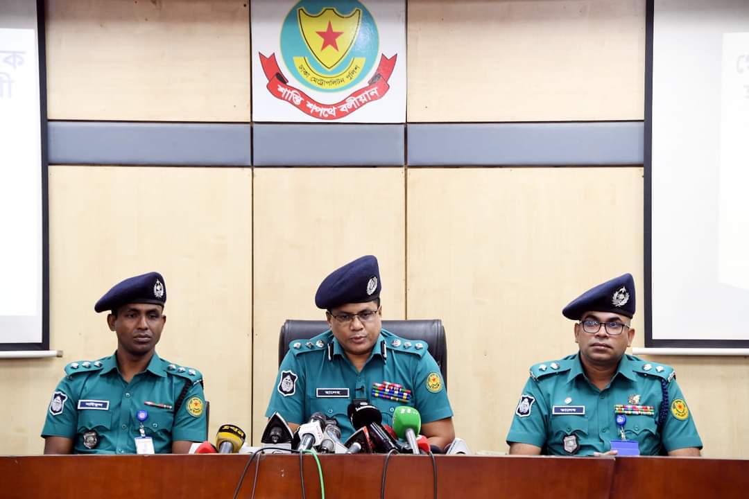 গেন্ডারিয়ায় চাঞ্চল্যকর দুই অটোরিক্সা চালক হত্যার রহস্য উদঘাটন ও হত্যাকারী গ্রেফতার
