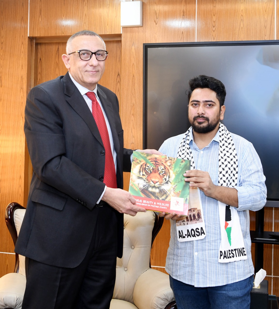 ফিলিস্তিনের লড়াই জুলাই গণঅভ্যুত্থানের অন্যতম অনুপ্রেরণা- নাহিদ ইসলাম