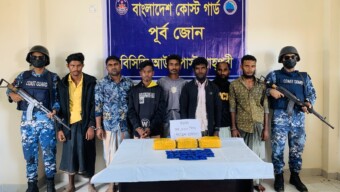টেকনাফের শাহপরীতে অভিযান চালিয়ে ৩৫ হাজার পিস ইয়াবাসহ ০৭ জন মাদক পাচারকারীকে আটক করেছে কোস্ট গার্ড