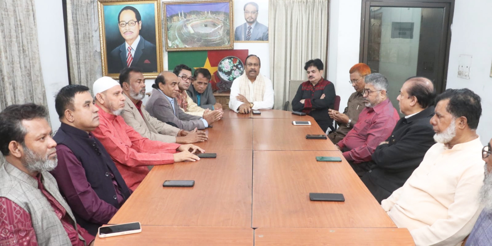 গণতন্ত্র সুপ্রতিষ্ঠিত করতে নির্বাচনের বিকল্প নেই- মোঃ মুজিবুল হক চুন্নু