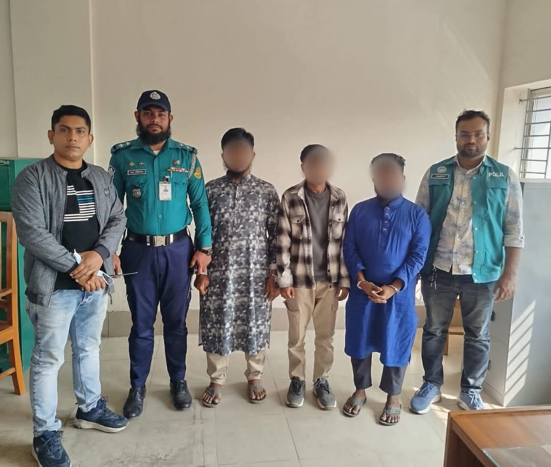 গণধর্ষণের পর ভিডিও ধারণ করে ব্ল্যাকমেইল করা কুখ্যাত এক চক্রের তিনজনকে গ্রেফতার করেছে যাত্রাবাড়ী থানা পুলিশ