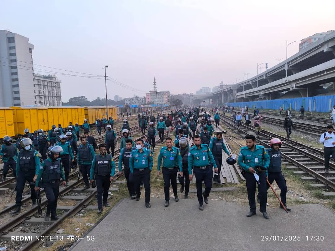 বিশেষ অভিযানে ছিনতাইকারীসহ বিভিন্ন অপরাধে জড়িত ২২ জনকে গ্রেফতার করেছে ডিএমপির তেজগাঁও বিভাগ