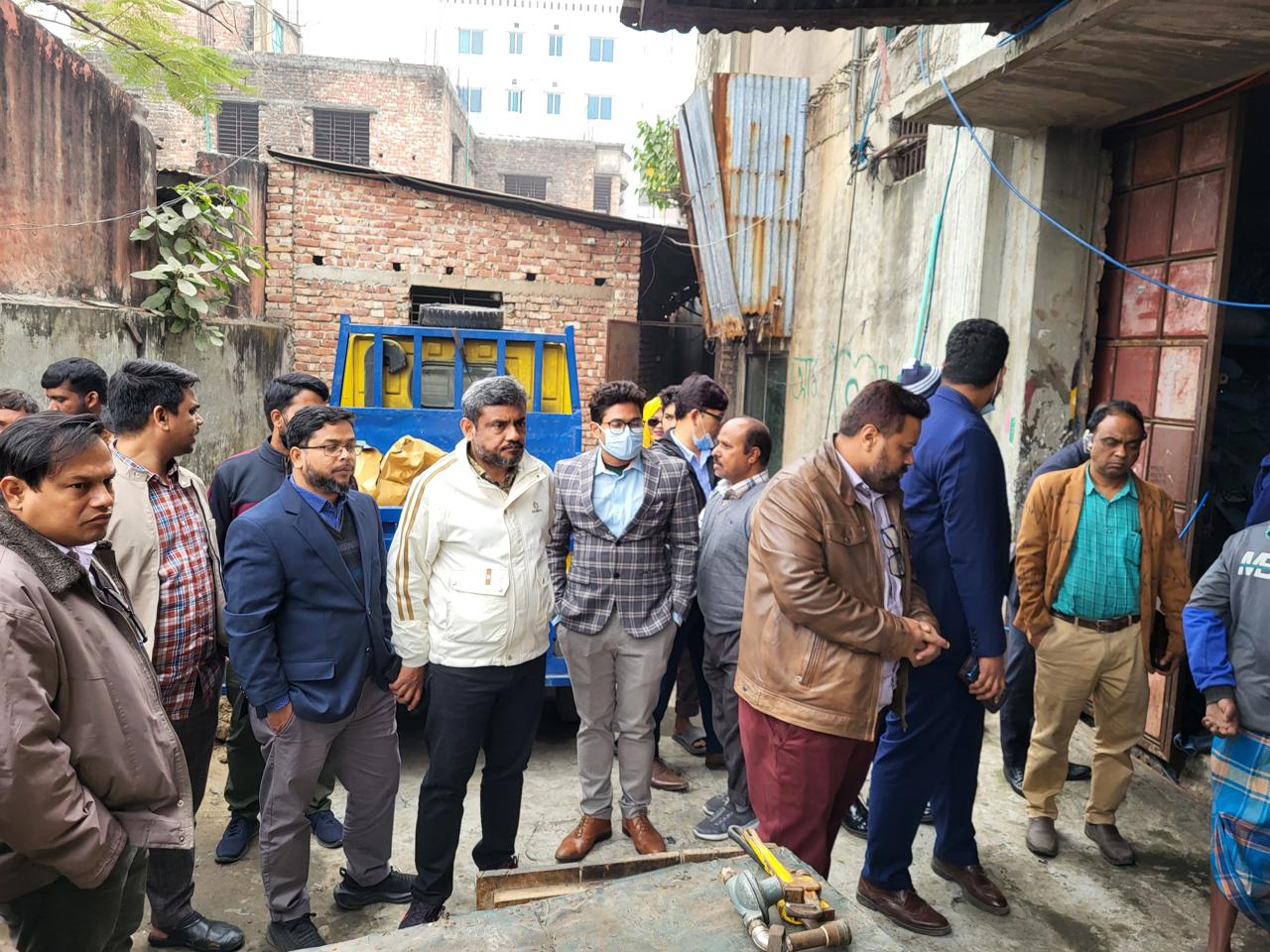 ‘ফতুল্লার ভূইগড়ে অবৈধ গ্যাস সংযোগ উচ্ছেদে আকস্মিক অভিযান, আড়াই লাখ টাকা জরিমান আদায়’
