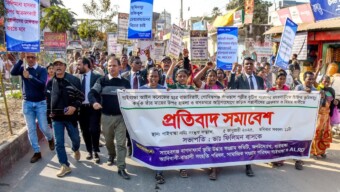 গাইবান্ধায় ভূমিদস্যুর আগুনে পুড়ে ছাই গোবিন্দগঞ্জের সাঁওতালপল্লী