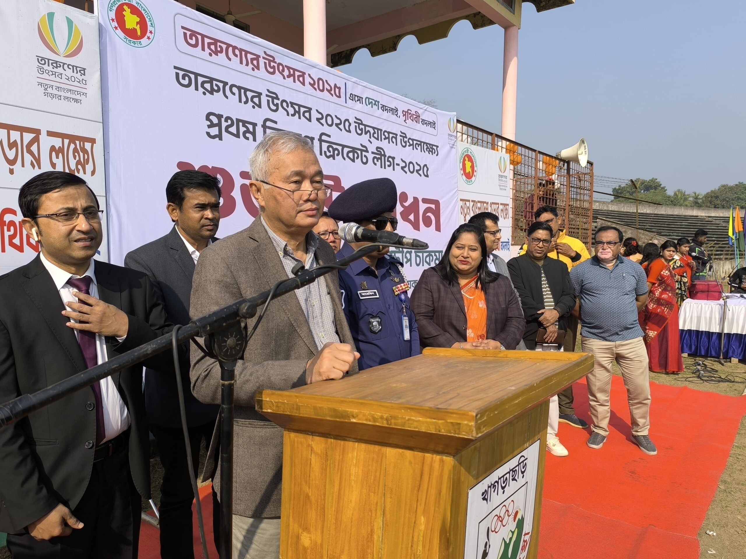 রূপনা চাকমা ও মনিকা চাকমার মতো প্রতিভাময়ী হতে হবে -পার্বত্য উপদেষ্টা