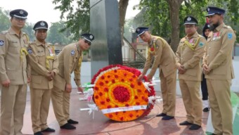 ক্যান্টনমেন্ট ঘেরাও দিবস উপলক্ষে রংপুর কোতোয়ালী থানাধীন নিসবেতগঞ্জ রক্ত গৌরব বেদিতে পুষ্পমাল্য অর্পণ