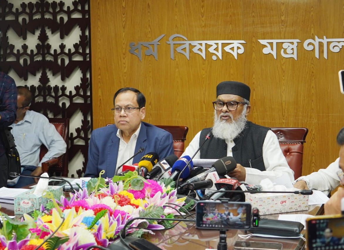 ওমরাহ ভিসা বন্ধ করেনি সৌদি হজ ও উমরাহ মন্ত্রণালয়-ধর্ম উপদেষ্টা