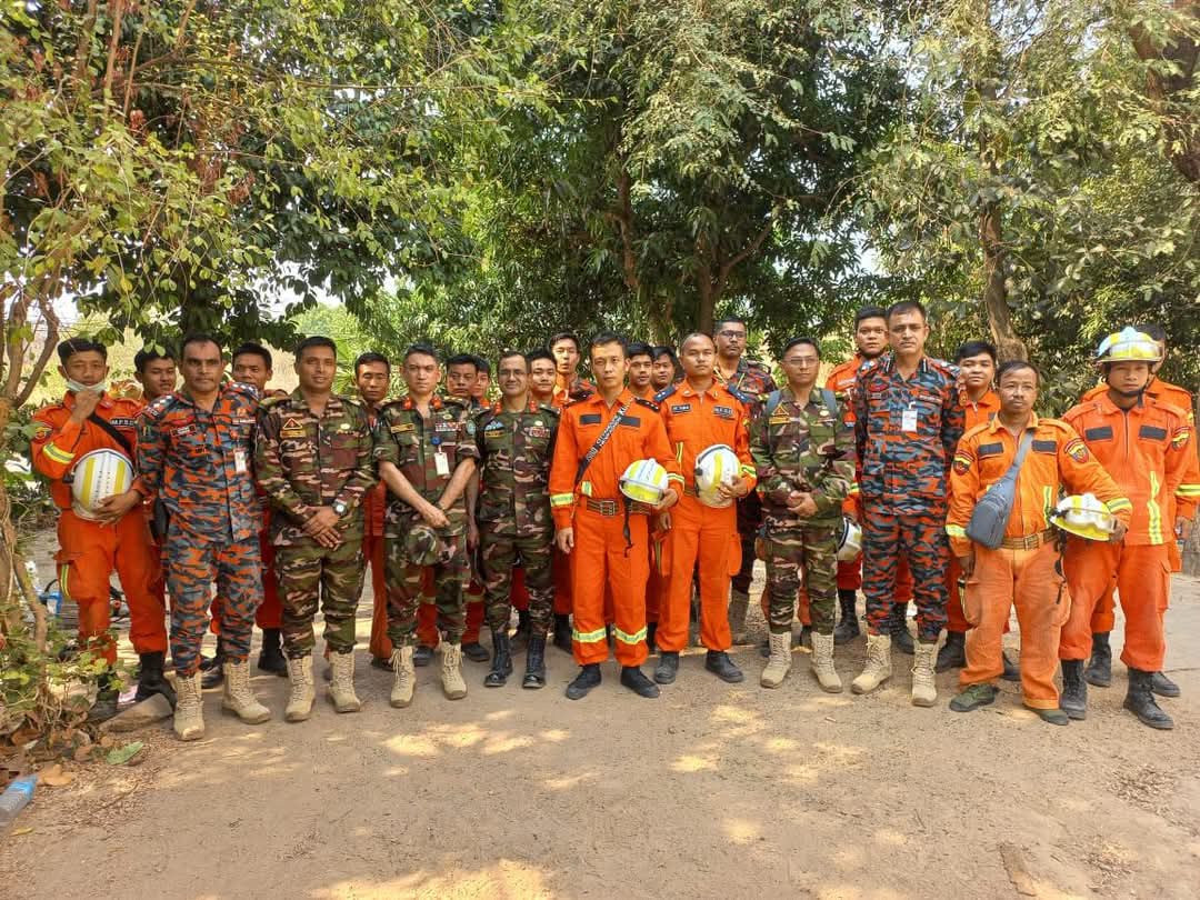 মায়ানমারের ভূমিকম্পে বাংলাদেশ সেনাবাহিনীর নেতৃত্বে উদ্ধারকারী ও মেডিকেল টিমের অভিযান অব্যাহত