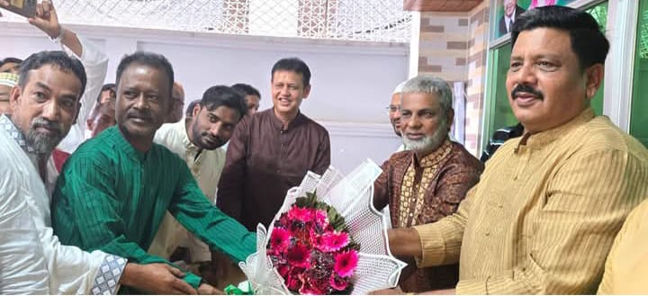 গাজীপুর মহানগর বিএনপি নেতাকর্মীদের সাথে ব্যস্ত সময় কাটাচ্ছেন-শওকত
