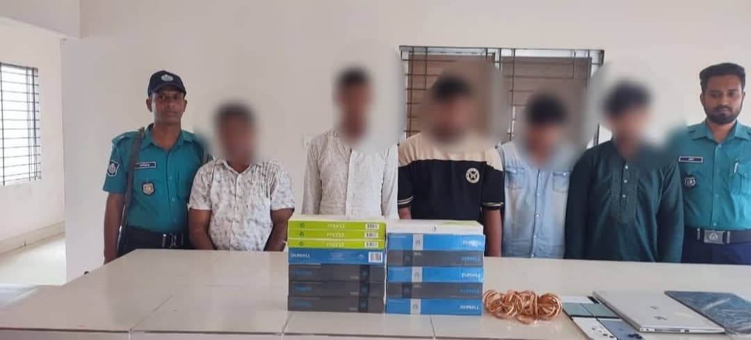 সিএমপি’র পতেঙ্গা থানা পুলিশ কর্তৃক বিশেষ অভিযান পরিচালনা করে