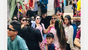 রাখাইন সম্প্রদায়ের বর্ষবরণে কক্সবাজারে “সাংগ্রাই” জলকেলি উৎসব শুরু