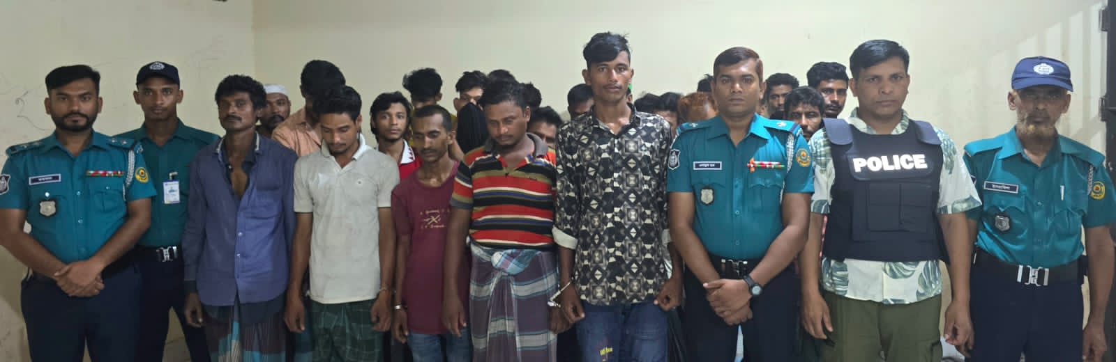 সিএমপি চান্দগাঁও থানায় অভিযানে গ্রেফতার-৩৩