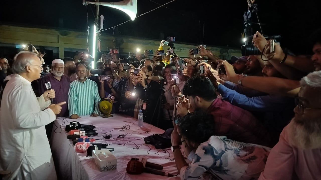 চব্বিশের গণঅভ্যুত্থানের শহীদকন্যার আত্মহত্যা লামিয়া’র শোকাহত পরিবারের পাশে তারেক রহমান