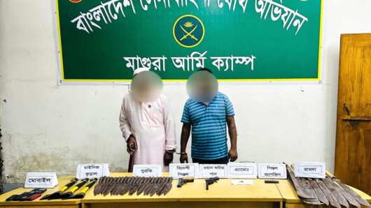 মাগুরা জেলার শ্রীপুর, পূর্বপাড়া এলাকায় যৌথ অভিযান: অবৈধ অস্ত্র ও গোলাবারুদসহ ২ জন সন্দেহভাজন গ্রেফতার