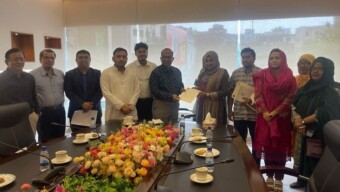 দূষিত ও জীবানু যুক্ত পানি বন্ধে এবি পার্টির স্মারকলিপি প্রদান