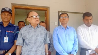 দেশ খাদ্য উৎপাদনে এখন স্বয়ংসম্পূর্ণ : খাদ্য ও ভূমি মন্ত্রনালয়ের উপদেষ্টা আলী ইমাম মজুমদার