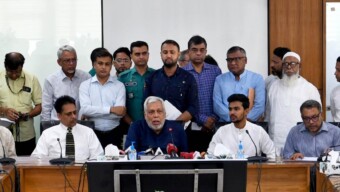 ঈদযাত্রা নিরাপদ, নির্বিঘ্ন ও আনন্দদায়ক করতে সরকার সর্বাত্মক চেষ্টা করবে: মুহাম্মদ ফাওজুল কবির খান