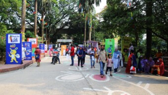 শিশু একাডেমিতে চলছে টগুমগুর মা দিবস মেলা