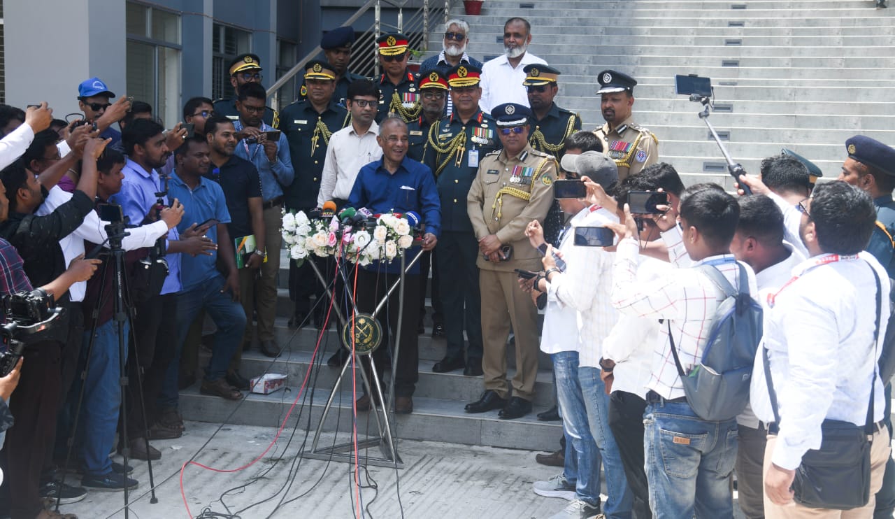 সীমান্ত সম্পূর্ণ নিরাপদ ও সুরক্ষিত রয়েছে- স্বরাষ্ট্র উপদেষ্টা