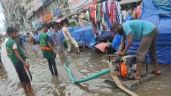 জলাবদ্ধতা নিরসনে স্থানীয় সরকার বিভাগের তত্ত্বাবধানে ঢাকা দক্ষিণ সিটি কর্পোরেশনের নিয়ন্ত্রণ কক্ষ স্থাপন ও কার্যক্রম চলমান