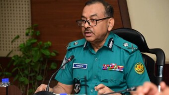 সরকার নির্ধারিত হাসিলের বাইরে কোরবানি পশু বিক্রেতা ও ক্রেতার নিকট হতে অতিরিক্ত অর্থ আদায় করা যাবে না: ডিএমপি কমিশনার