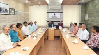 ঢাকা বিশ্ববিদ্যালয়ের উপাচার্যের সঙ্গে নিহত শিক্ষার্থী সাম্য’র পরিবারের সাক্ষাৎ