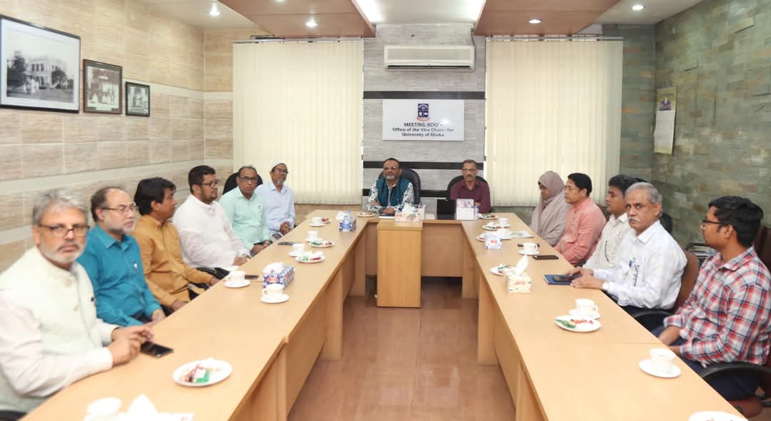 ঢাকা বিশ্ববিদ্যালয়ের উপাচার্যের সঙ্গে নিহত শিক্ষার্থী সাম্য’র পরিবারের সাক্ষাৎ