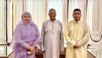 প্রধান উপদেষ্টার সাথে সেনাপ্রধানের সস্ত্রীক ঈদ শুভেচ্ছা বিনিময়