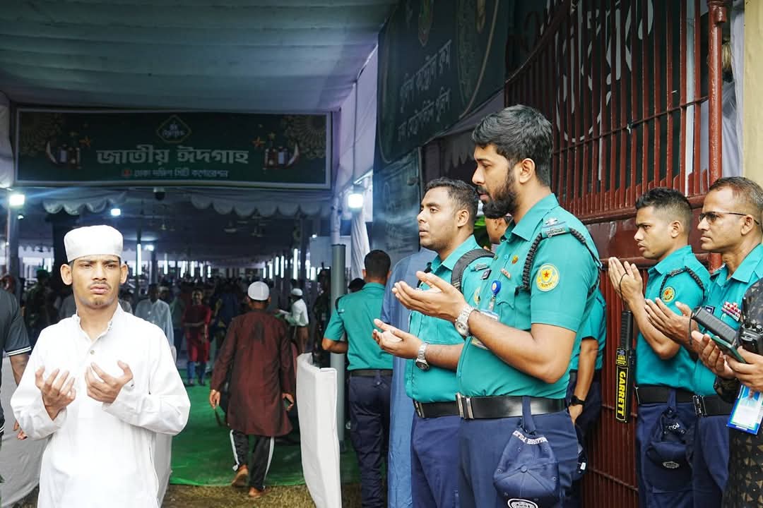 নাগরিকদের নিরাপত্তা ও ঈদ আনন্দ নিশ্চিতেই পুলিশের ঈদ আনন্দ