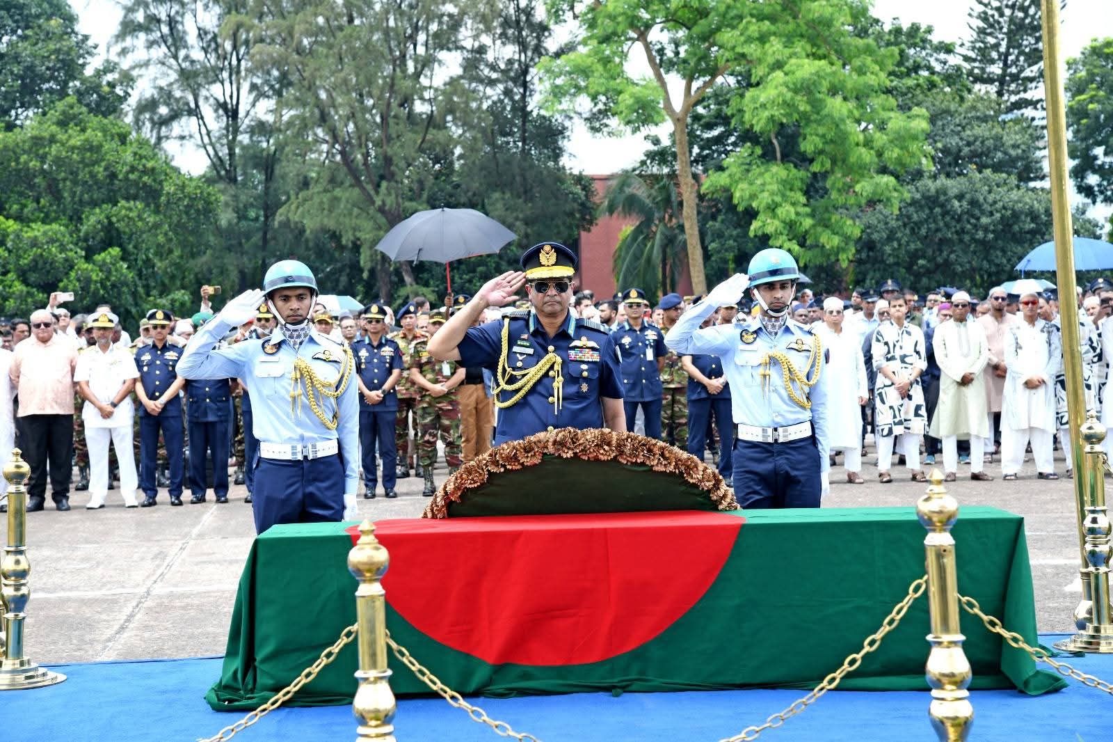 বীর মুক্তিযোদ্ধা গ্রুপ ক্যাপ্টেন এম আবুল কালাম আজাদ, পিএসসি এমটি সিএন্ডই (অবঃ) এর ফিউনারেল প্যারেড অনুষ্ঠিত