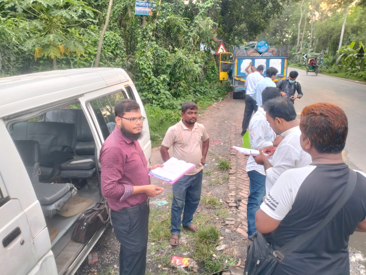 নিষিদ্ধ পলিথিন, শব্দ ও বায়ুদূষণ রোধে সারাদেশে অভিযান: জরিমানা, কারাদণ্ড ও কারখানা সিলগালা