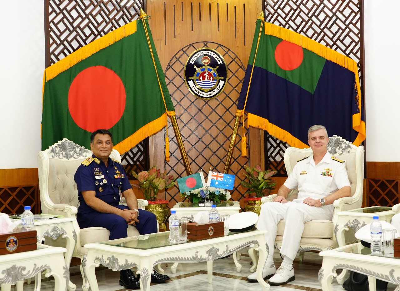 আগারগাঁওয়ে বাংলাদেশ কোস্ট গার্ড সদর দপ্তরে অস্ট্রেলিয়ান বর্ডার ফোর্সের প্রতিনিধিদলের সঙ্গে সৌজন্য সাক্ষাৎ