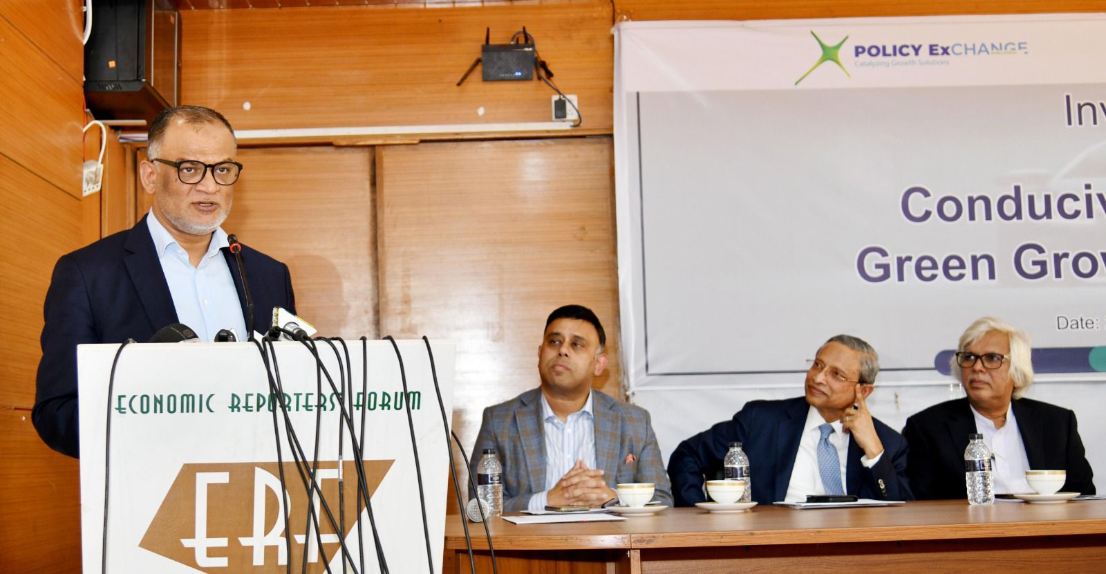 বিগত ১৬ বছরের অসামঞ্জস্যতা থেকে উত্তরণে পলিসি ডাইভারশন জরুরি : বাণিজ্য উপদেষ্টা