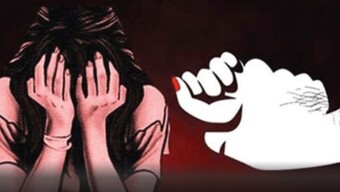 কুমিল্লা ঘরের দরজা ভেঙে হিন্দু নারীকে ধর্ষণের অভিযোগ বিএনপি কর্মীর বিরুদ্ধে