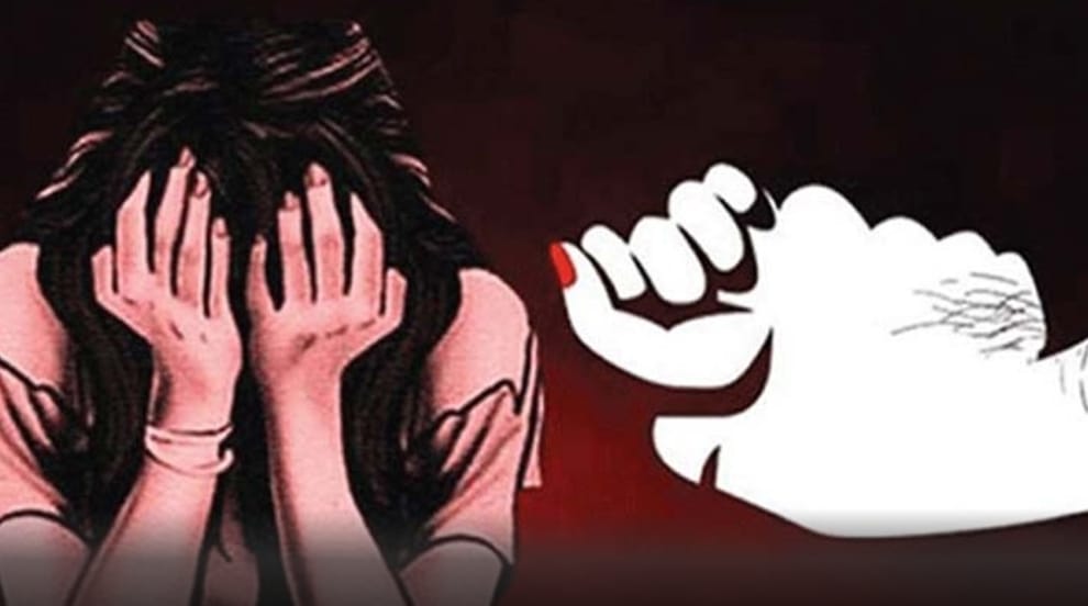 কুমিল্লা ঘরের দরজা ভেঙে হিন্দু নারীকে ধর্ষণের অভিযোগ বিএনপি কর্মীর বিরুদ্ধে