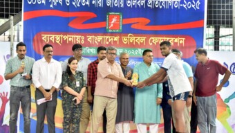 জাতীয় ভলিবল প্রতিযোগিতায় চ্যাম্পিয়ন বাংলাদেশ নৌবাহিনী