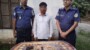 চট্টগ্রাম ও ময়মনসিংহে পৃথক অভিযানে অবৈধ আগ্নেয়াস্ত্র ও দেশীয় অস্ত্র উদ্ধার: গ্রেফতার ৩