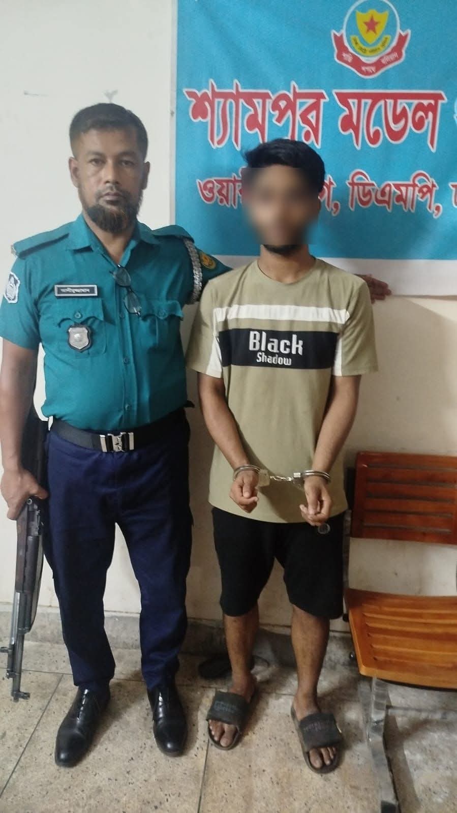 শ্যামপুরে বাসে অগ্নিসংযোগের চেষ্টাকালে নিষিদ্ধ ঘোষিত ছাত্রলীগের কর্মী গ্রেফতার