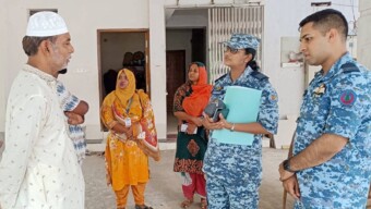 বিমান বাহিনী প্রতিনিধি দলের দুর্ঘটনায় নিহতদের বাসস্থান পরিদর্শন