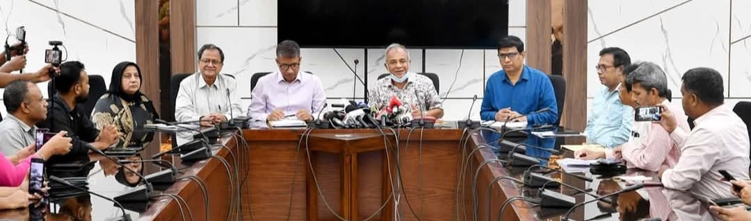 দুর্নীতির লাগাম পুরোপুরি টেনে ধরা না গেলেও কাউকে ছাড় দেওয়া হবে না-কৃষি ও স্বরাষ্ট্র উপদেষ্টা