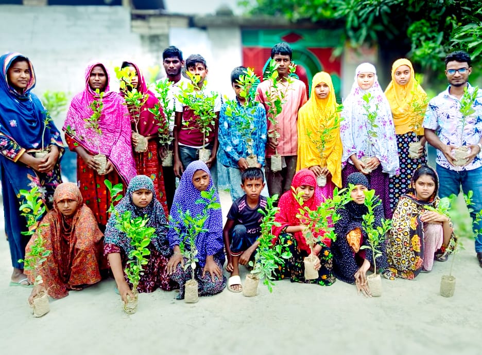 দিনাজপুর এর বীরগঞ্জে বৃক্ষরোপণ কর্মসূচী পালিত