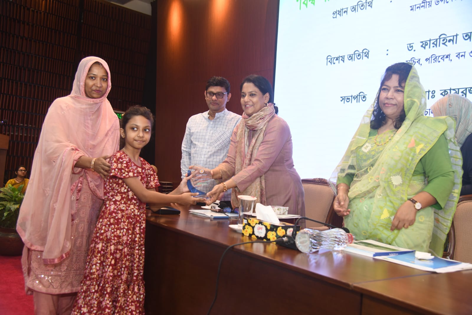 পরিবেশ রক্ষায় বর্তমান প্রজন্মের মধ্যে মূল্যবোধ গড়ে তোলার এখনই উপযুক্ত সময়-উপদেষ্টা সৈয়দা রিজওয়ানা হাসান