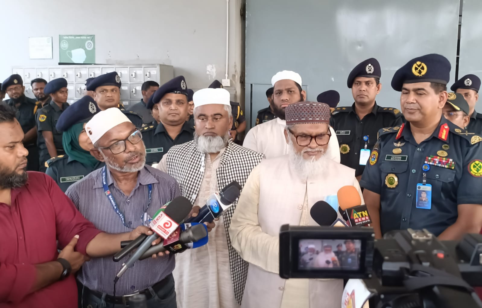 জেলখানায় বন্দিদের স্বাভাবিক জীবনে ফিরে যাওয়ার ব্যবস্থা রাখতে হবে- ধর্ম উপদেষ্টা