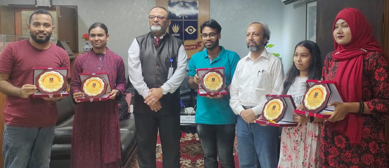 ২৪তম চীনা ভাষা দক্ষতা প্রতিযোগিতায় ঢাবি শিক্ষার্থীদের ১ম, ২য় ও ৩য় স্থান লাভ