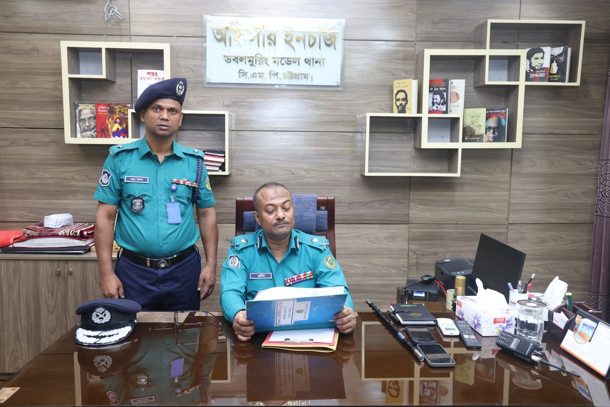 চট্টগ্রাম মেট্রোপলিটন পুলিশের ডবলমুরিং মডেল থানা পরিদর্শন করেন সিএমপি কমিশনার